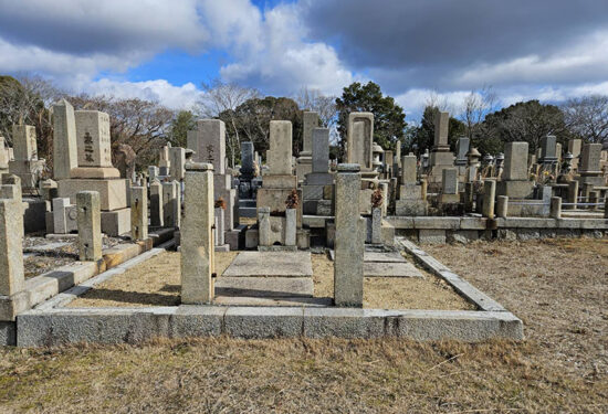 神戸市北区の神戸市鵯越墓園での墓じまい事例施工前