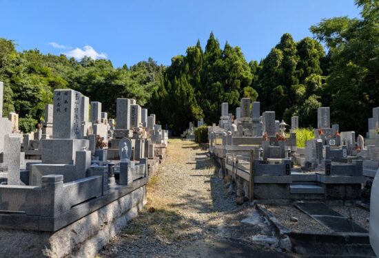 池田市 中川原財産区墓地のお墓じまい・更地返還工事なら｜完全自社施工のハナミズキ