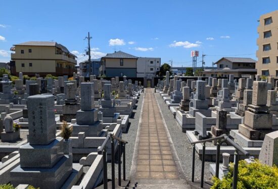 伊丹市営八幡墓地のお墓じまい・更地返還工事なら｜完全自社施工のハナミズキ